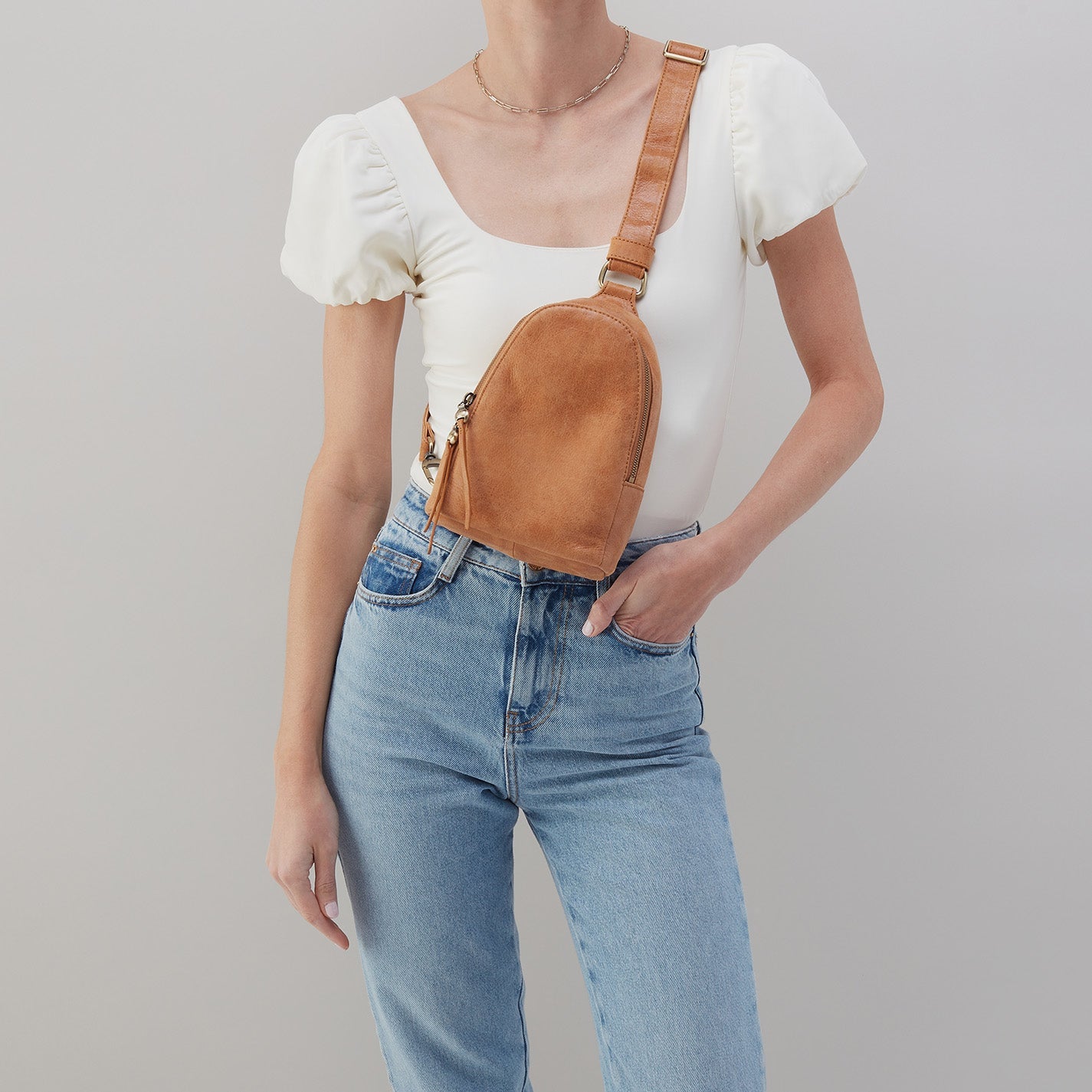 Fern Sling In Buffed Leather - Whiskey