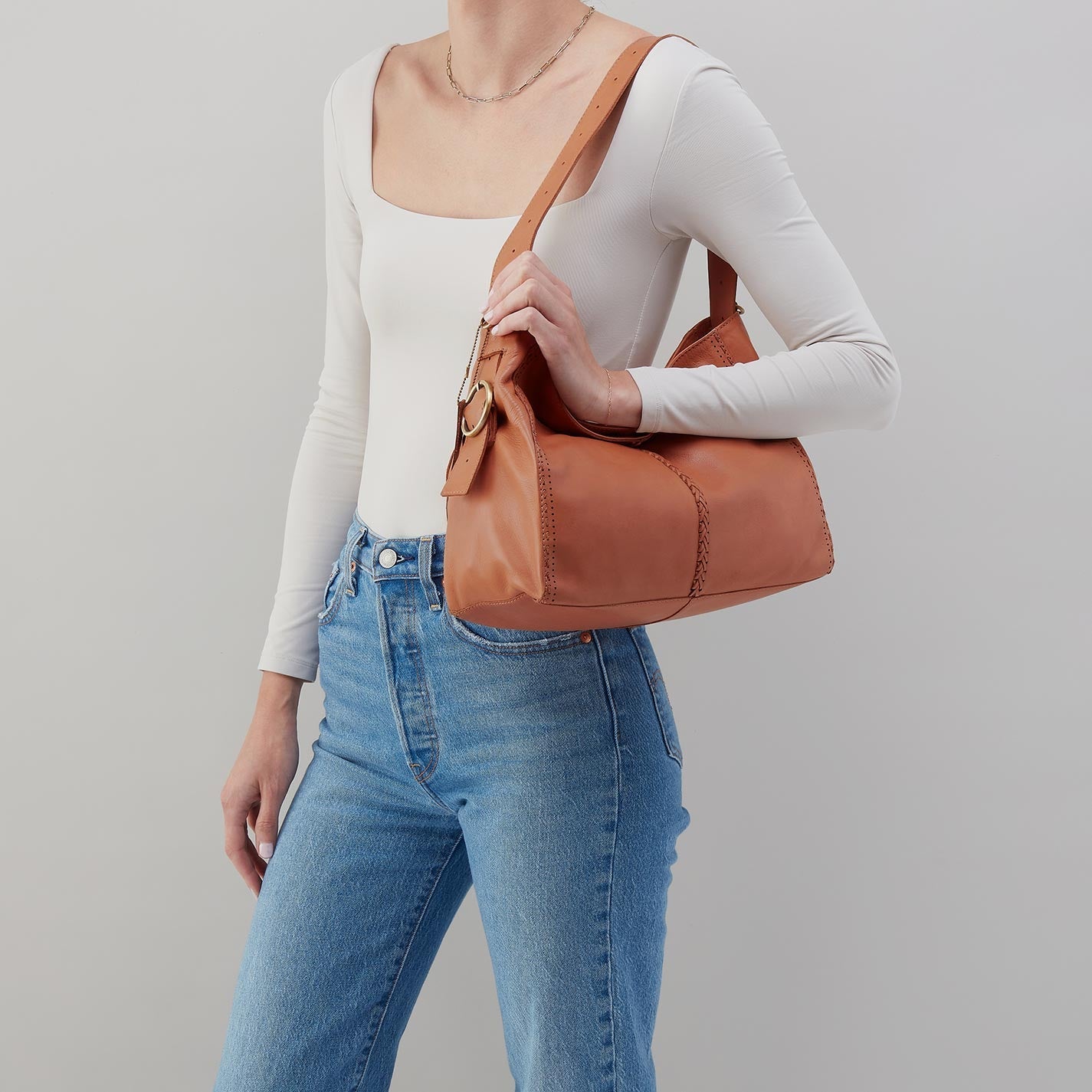 Render Shoulder Bag in Washed Leather - Harvest Wheat